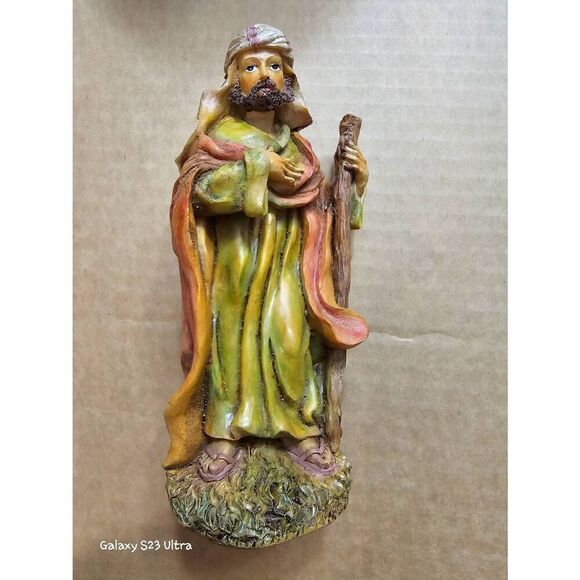 Nativity Figurines Three Joseph Mary Baby Jesus Excellent Condition - Picture 3 of 10